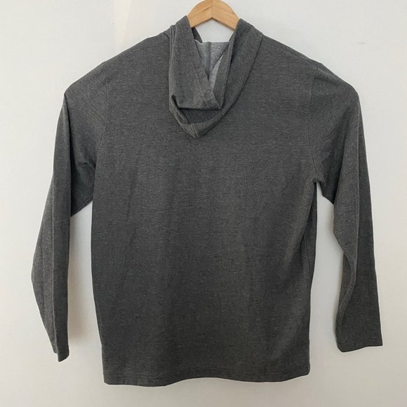 Travis Mathew XL Exits Covered Pullover Henley. Worn once - Picture 6 of 10